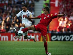 太阳报：前切尔西球员格伦夏尔远离足球，从事建筑装修行业