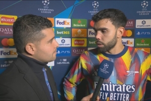 拉亚：在球还没到中场线时，阿森纳的球员就都想着去拦截