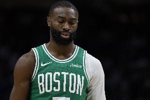 杰伦·布朗：篮网更努力更具侵略性 我们必须成为更拼的球队