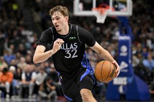 华盛顿：弗拉格一直想得太多&担心自己的三分 我告诉他要有侵略性