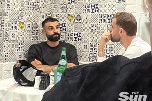 讨教沙特经验？太阳报：萨拉赫与亨德森聚餐，后者回答了许多问题