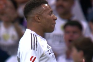 沉浸式参观巴萨的更衣室