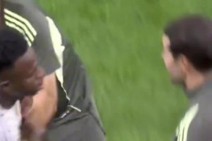 冲突报告！维尼修斯等6人黄牌，亚马尔卡瓦哈尔未受判罚！