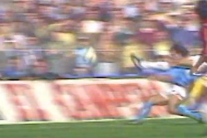 轻轻松松！经典名场面：范巴斯滕客战那不勒斯上演大四喜！